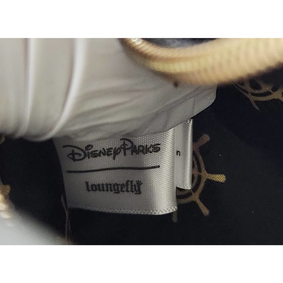 Disney Minnie Main Attraction Pirates Of The Caribbean Loungefly Fanny Pack Bag - Picture 9 of 12